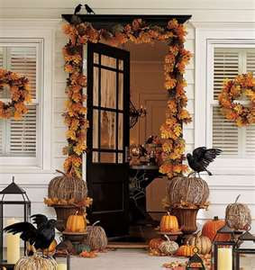 fall outdoor decor crows | DIY Small Garden Landscape Design