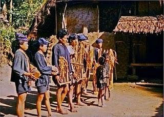 PENDIDIKANHOT: KEBUDAYAAN YANG BERASAL DARI JAWA BARAT 