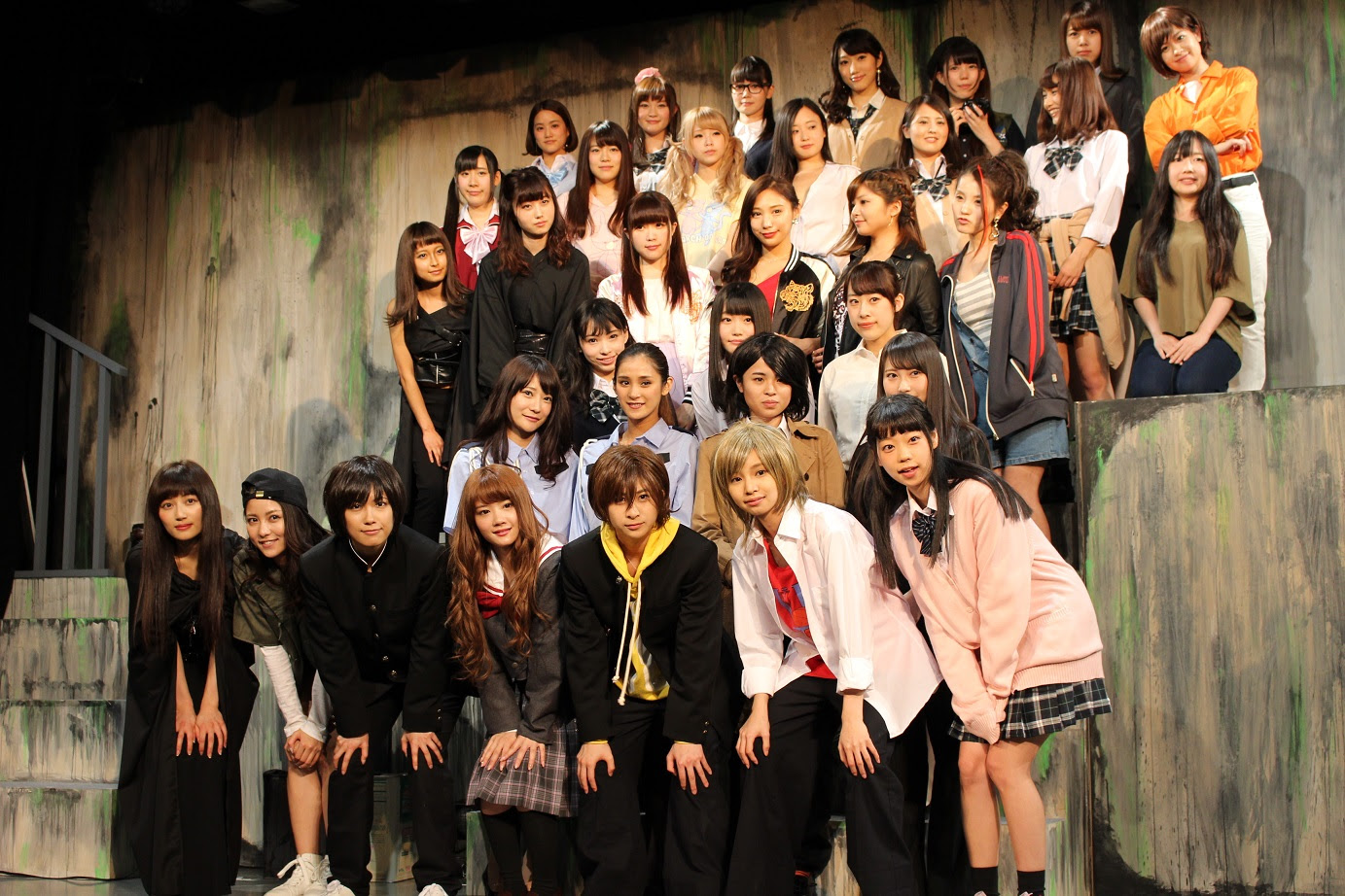 畠中清羅 佐藤聖羅のｗ主演 6月1日より新宿村live 西新宿 にて舞台 ミエタミエナイセカイ が開幕 アイドルプラネット Idol Planet