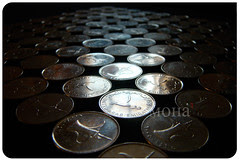 100 AED
