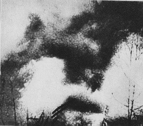 Humo de los bombardeos republicanos sobre el cielo de Toledo