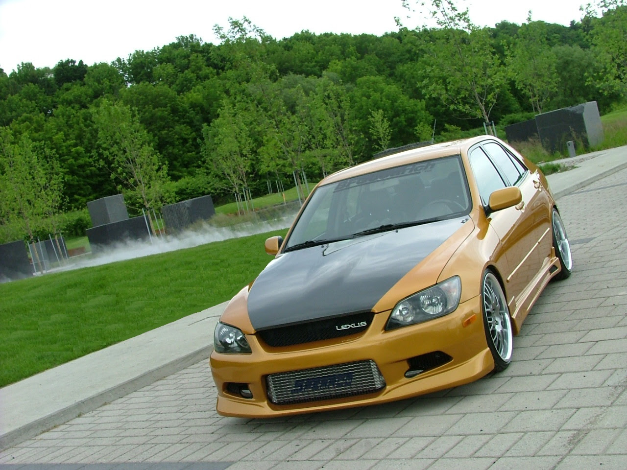lexus 03 is300
