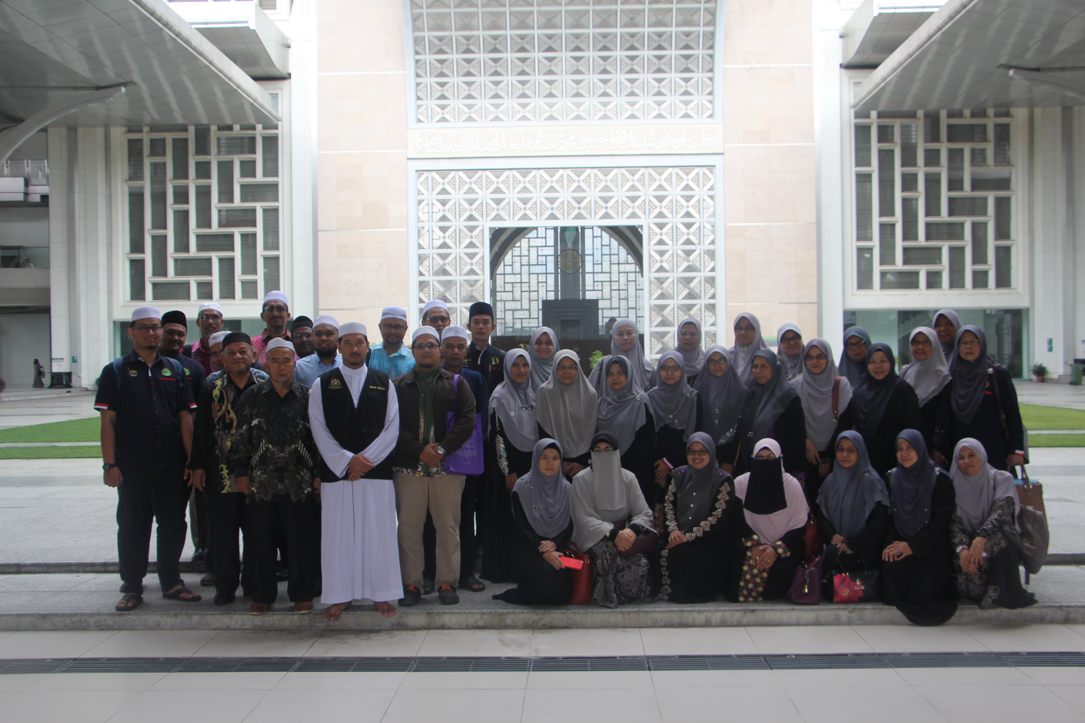 Lawatan Jawatankuasa Masjid Bandar Baru Sungai Buloh Ke Masjid Tuanku Mizan Zainal Abidin Masjid Tuanku Mizan Zainal Abidin