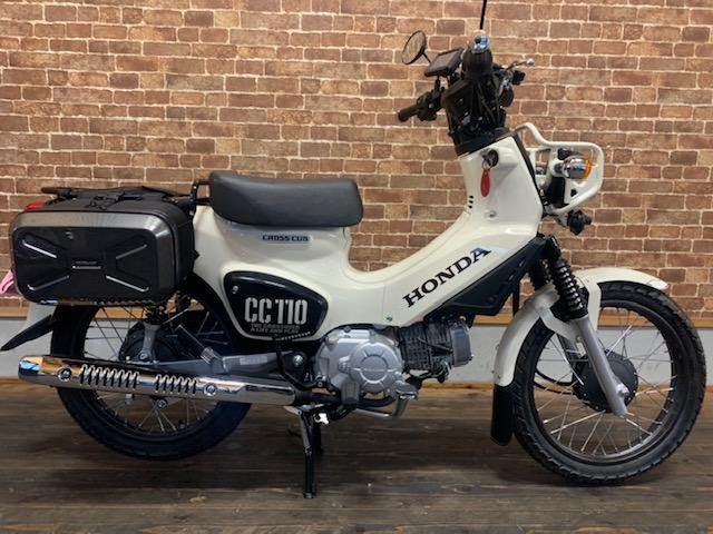 クロスカブ ｊａ45 にミツバ製ドライブレコーダーとシフトインジケーター バイク用ナビ タナックス製のシェルケースを取り付けました 当店で購入のお客様以外でも カスタムや修理 車検など気軽にご相談ください 株 ｂｉｋｅ ｓｈｏｐ ｋｉｎｏｓｈｉｔａ