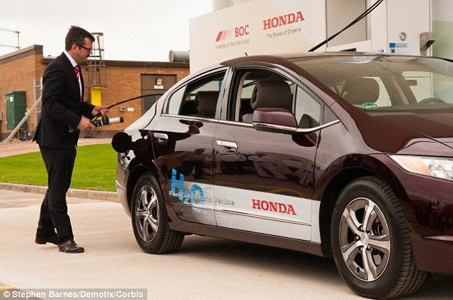Honda's newly announced FCV Concept vehicle will be the successor to the FCX Calrity, seen here being refuelled at the UK's first open access hydrogen vehicle refuelling station in Swindon in 2011