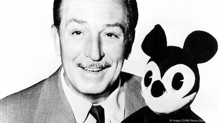 Mickey Mouse 90 L Anniversaire De L Une Des Stars Mondiales Allinfo