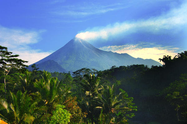GOIW KEINDAHAN GUNUNG MERAPI DALAM FOTO DAN GAMBAR GOIW KEINDAHAN GUNUNG MERAPI DALAM FOTO DAN GAMBAR