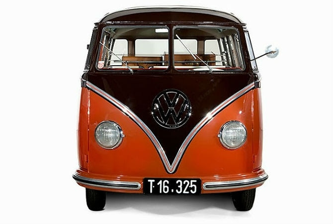 Denominada na Europa de VW T1 Samba, este exemplar de 23 janelas foi vendido por R$ 611 mil - Auctionata/Divulgação