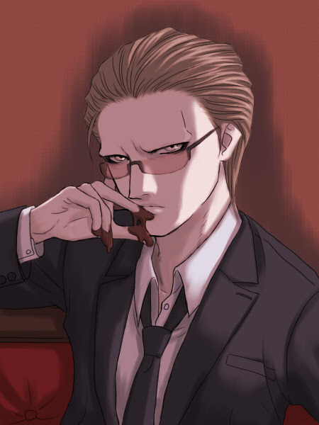 べつごる スーツ グラサン むすっとした顔フィンクス