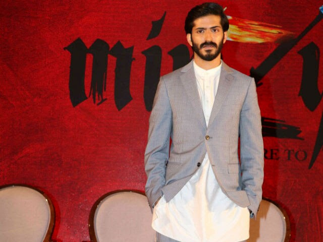 ... Harshvardhan Kapoor Doesn't Have Six-Pack Abs in Mirzya - NDTV Movies
