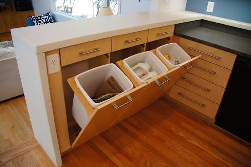 ゴミ箱 ダストボックスinキッチン 置き場所の参考に ビルトイン レイアウト32の海外実例