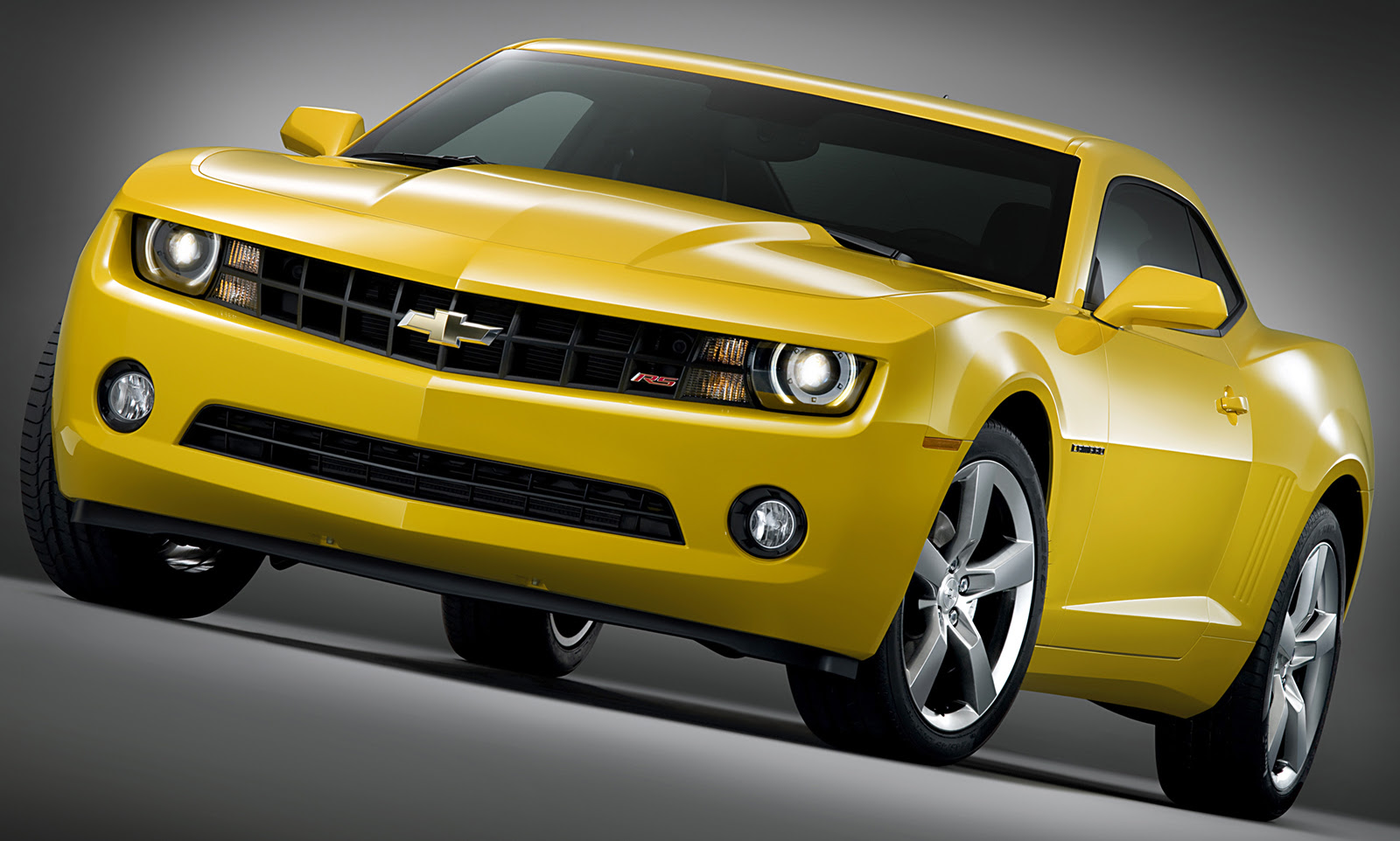 chevrolet camaro on showrooms