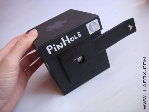 Uma máguina fotografica Pinhole by ila fox