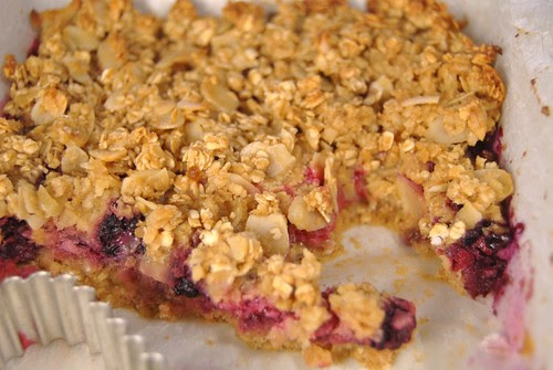 Apple Berry Toffee Crumble