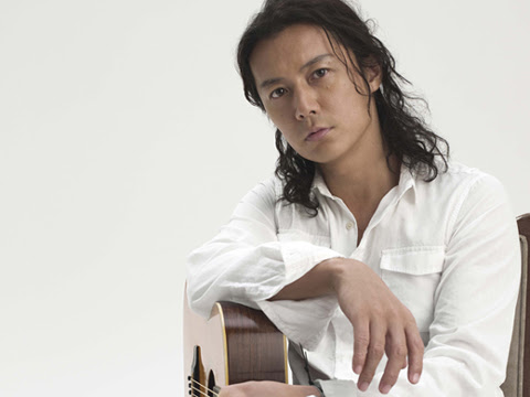 福山雅治 キャリアを集大成する4枚組ベストを11月にリリース Tower Records Online