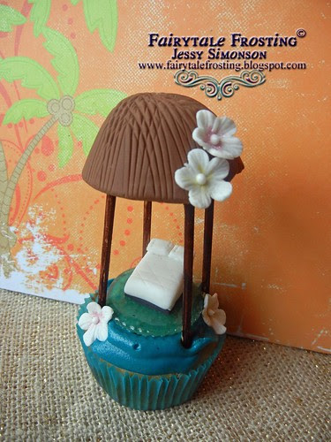 Fiji Hut Cupcake