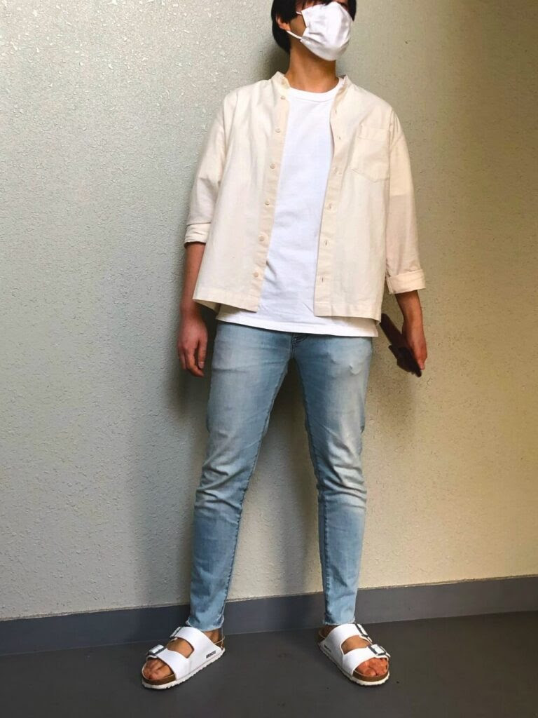 サンダル 白 のメンズのコーデ 人気の白のサンダルを紹介