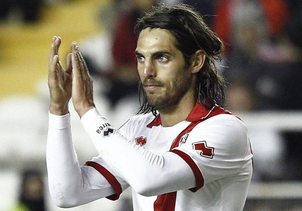El delantero argentino Larrivey, primer fichaje del Celta ...