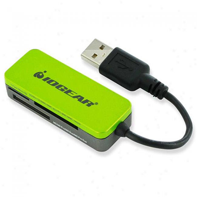 Iogear 12-in-1 Usb Pocket Card Reader And Writer
