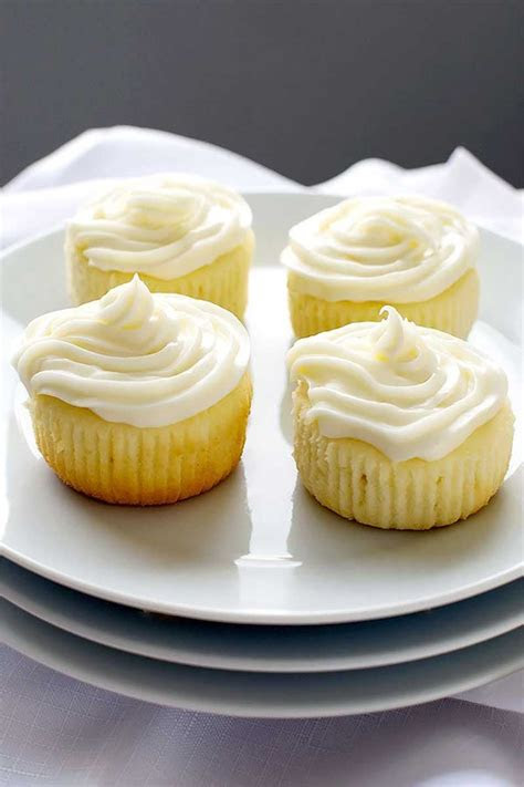 limoncello cupcakes  limoncello frosting homemade
