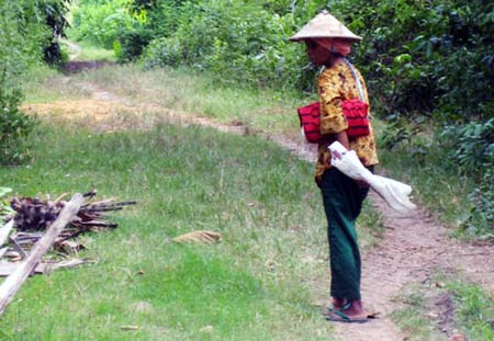 Supiah mengaku, jika dirinya keluar dari rumah sejak Kamis siang 
sekitar pukul 12.00 WIB. Sejak bangun tidur pagi hari, dirinya ingin 
pergi ke laut lantaran kangen masa lalu bersama mantan suami yang 
menjadi nelayan dan dua anaknya.