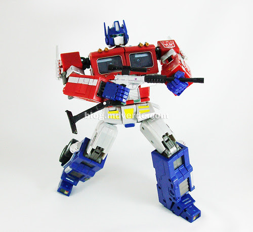 Transformers Optimus Prime Masterpiece MP-4 - modo robot