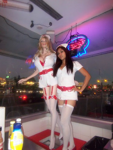 heart attack grill girls. Heart Attack Grill: Heart