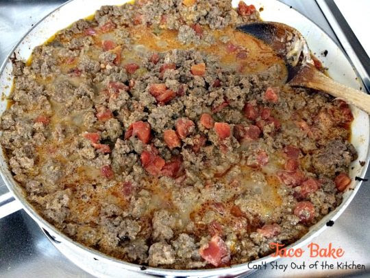 Taco Bake | Can't Stay Out of the Kitchen | this is a super easy 7-ingredient dinner recipe. We love this #casserole. #Tex-Mex #glutenfree