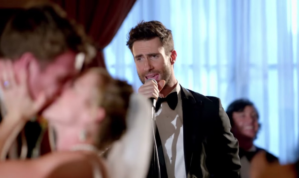 Video Maroon 5 Called Out For Faking Sugar Wedding Crashing 3 Kpcc