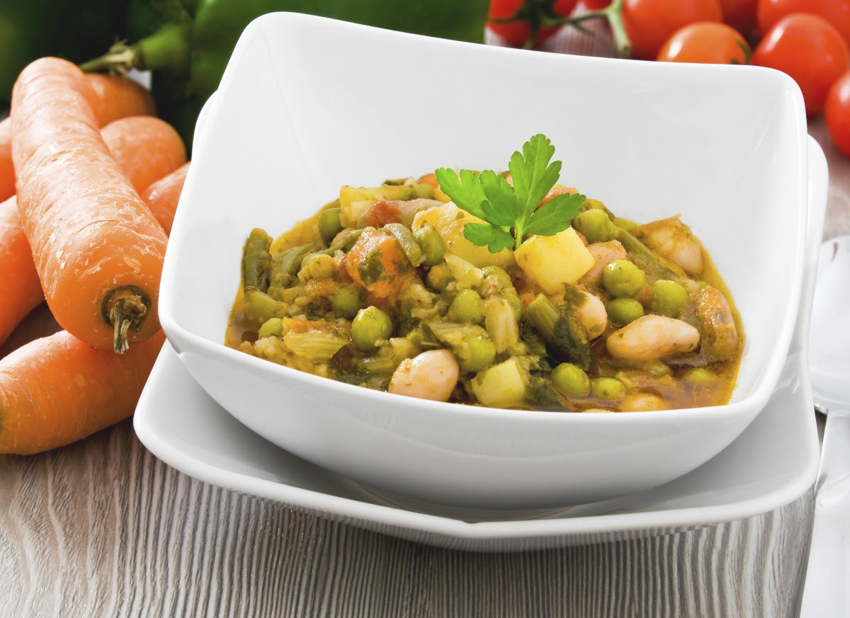 Minestrone di legumi: la ricetta per preparare il minestrone di legumi