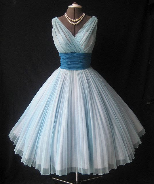 Gorgeous Vintage dress!!