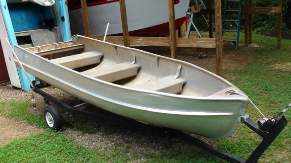 Alumacraft River Boat