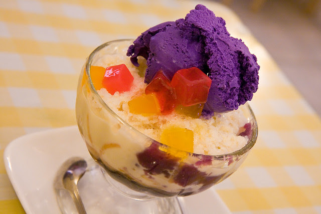 Halo-halo, Mama Meena's