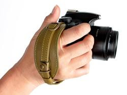 The Handy Dandy Camera Strap for SLR and DSLR Cameras