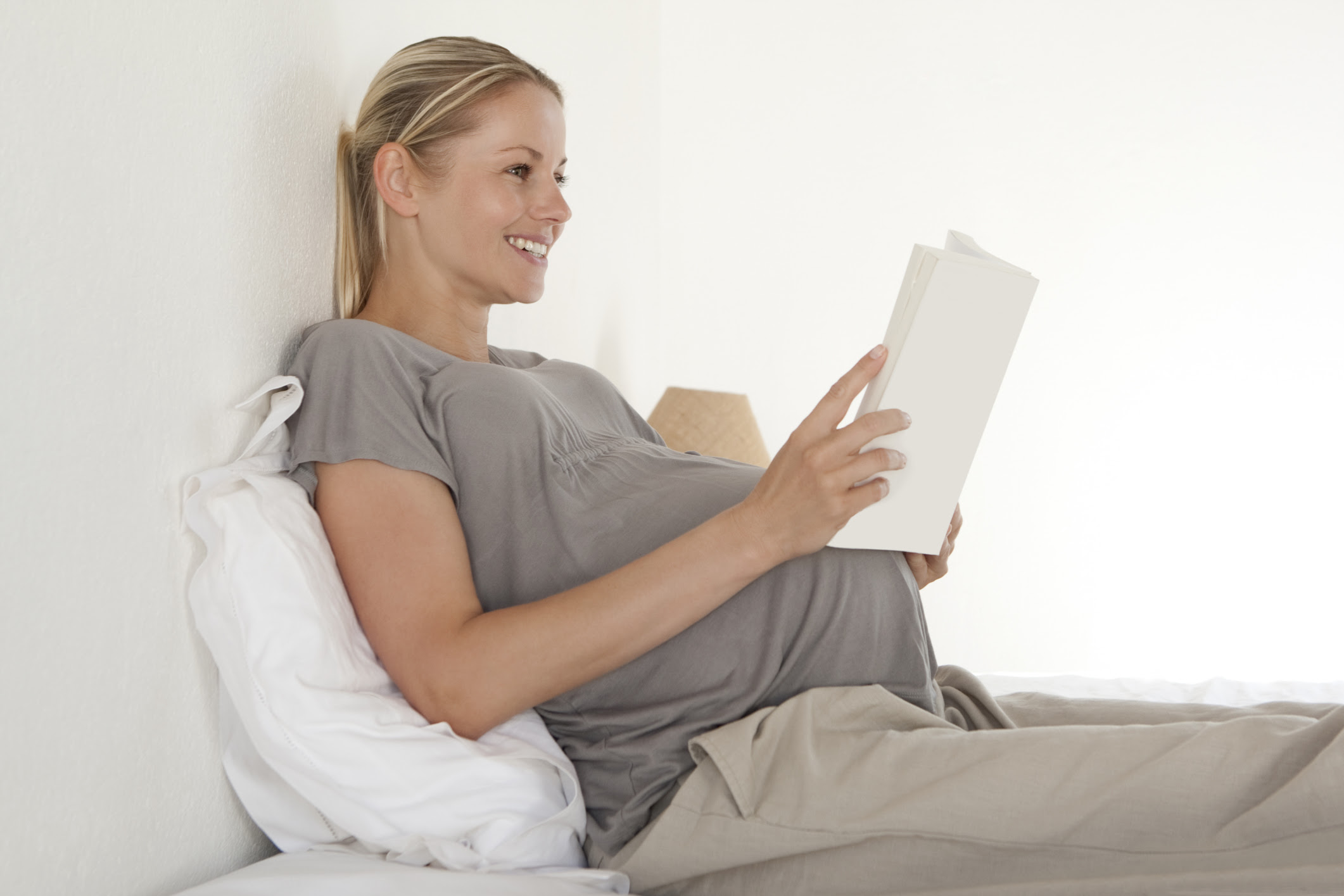 Can I drink while breastfeeding? by thebottle-o.com.au