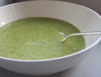 BROCCOLI & ARUGULA SOUP_390x297