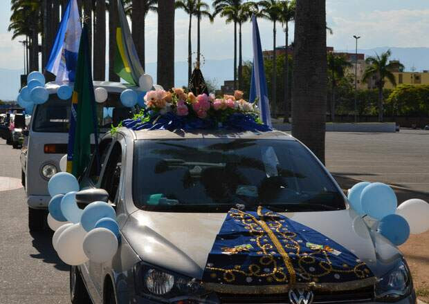 Resultado de imagem para CARREATA E procissÃ£o de Corpus Christi