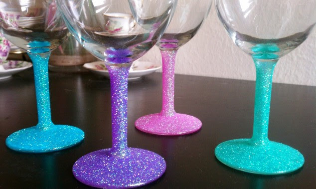 16 Useful DIY Ideas How To Decorate Wine Glass