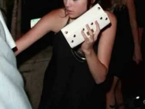 selena gomez nick jonas 2011. Nick Jonas on date with Selena