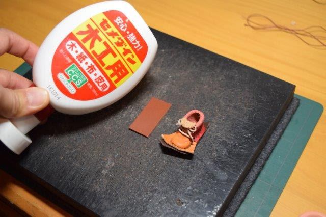 レザークラフトでミニチュアブーツを作ろう ハンドメイド作家のための いちばん丁寧な情報サイト