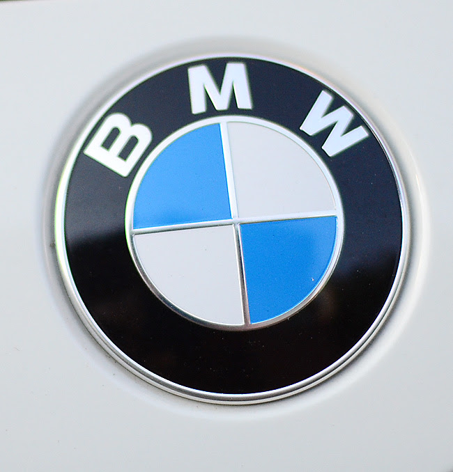 外国車の美しいエンブレム それはきわめて紋章的 Transtyle Jp アネックス ファッション ポップカルチャーの総合サイト