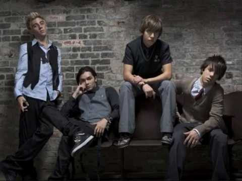 kevin mchale artie. Kevin McHale as Artie singing