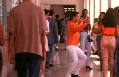 http://i298.photobucket.com/albums/mm253/blogspot_images/Pyaar%20Kiya%20To%20Darna%20Kiya/PDVD_008.jpg
