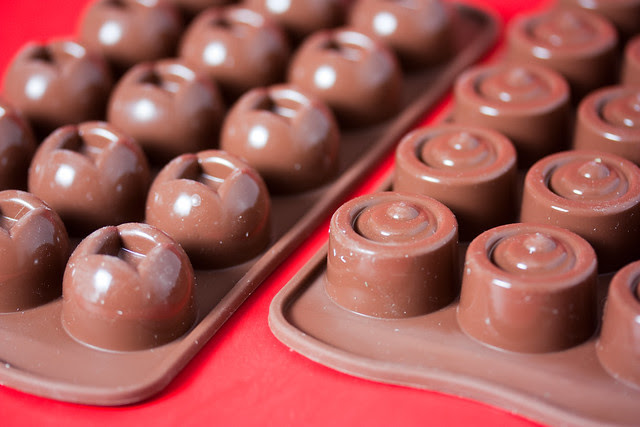 Silikomart Silicone Chocolate Molds - Simplify your ...