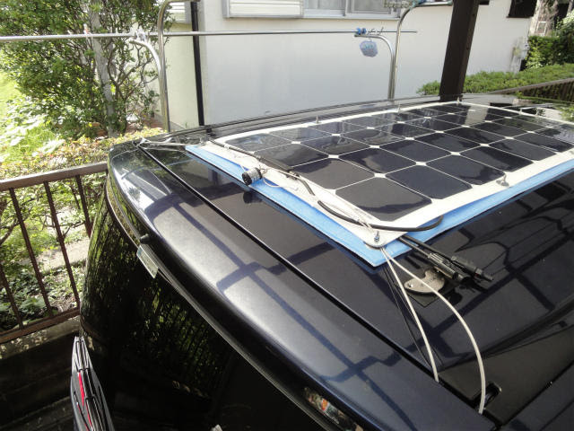 車にソーラーパネルを取り付ける 防犯 安全対策 Yokohama しげ爺 S ブログ