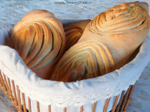 pan de hojaldre - pane sfogliato