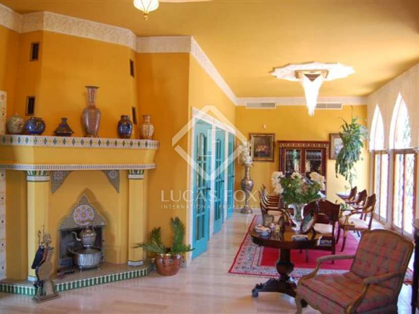 Arabic style house for sale in Seville.