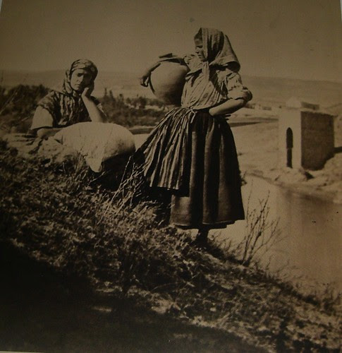 Cantareras frente a la Cava. The Hispanic Society of America. Foto Jean Laurent, 1858-74
