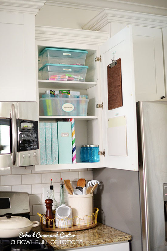 A great list of 20 different organized "command centers" - amazing inspiration to actually create one myself!