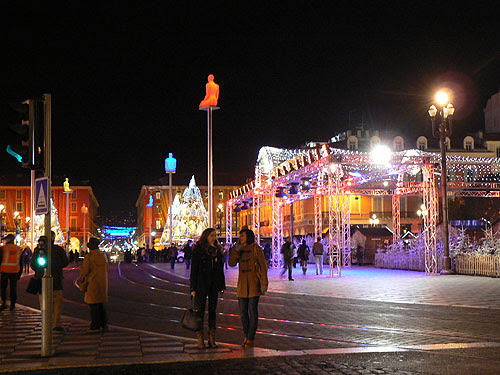 place masséna de nuit.jpg